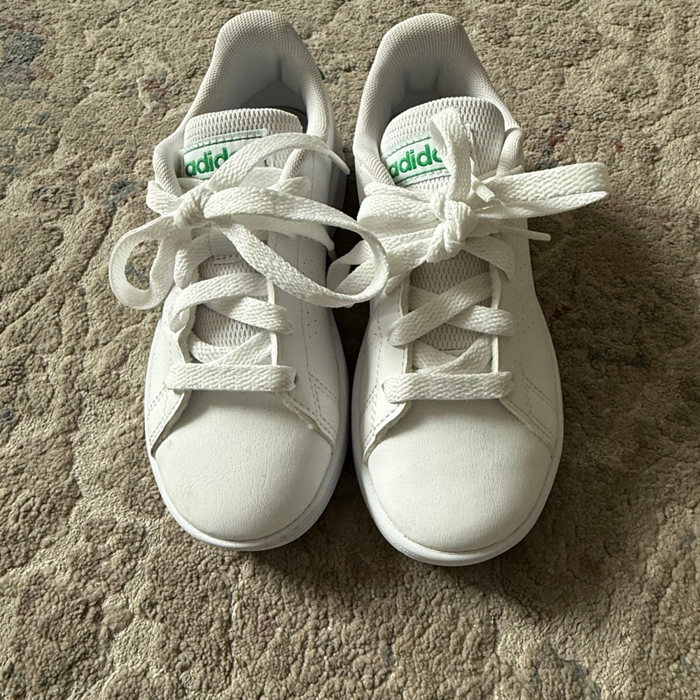 adidas White Sneakers with Smooth Material and Minimalist Design